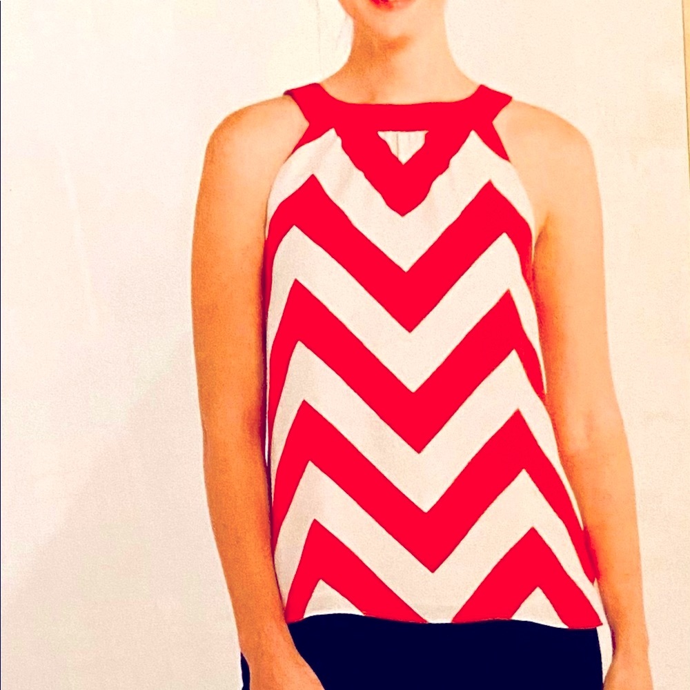 Sleeveless Vineyard Vines silk top.